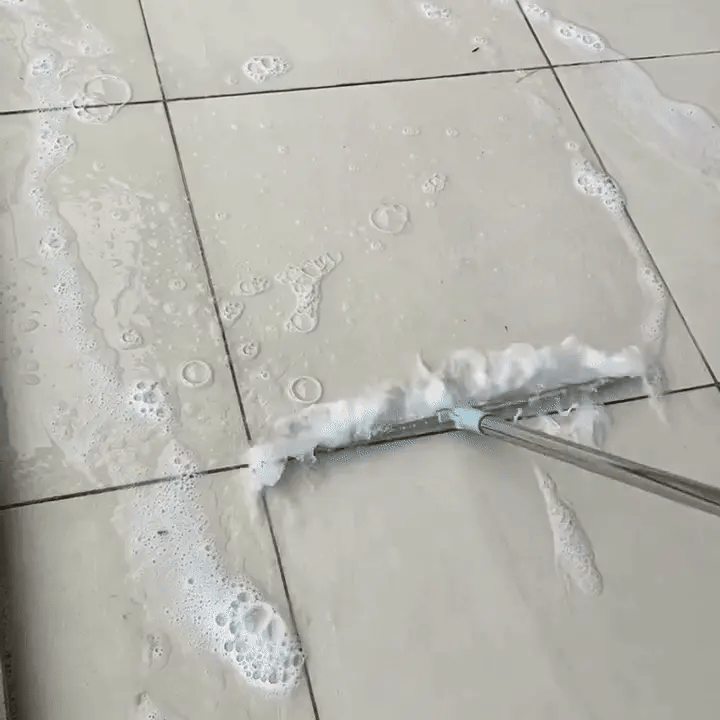 FlexiWipe 180° Multipurpose Silicon Wiper With Extendable-Rod